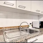 Moderno Y Cerca De Todo Apartamento